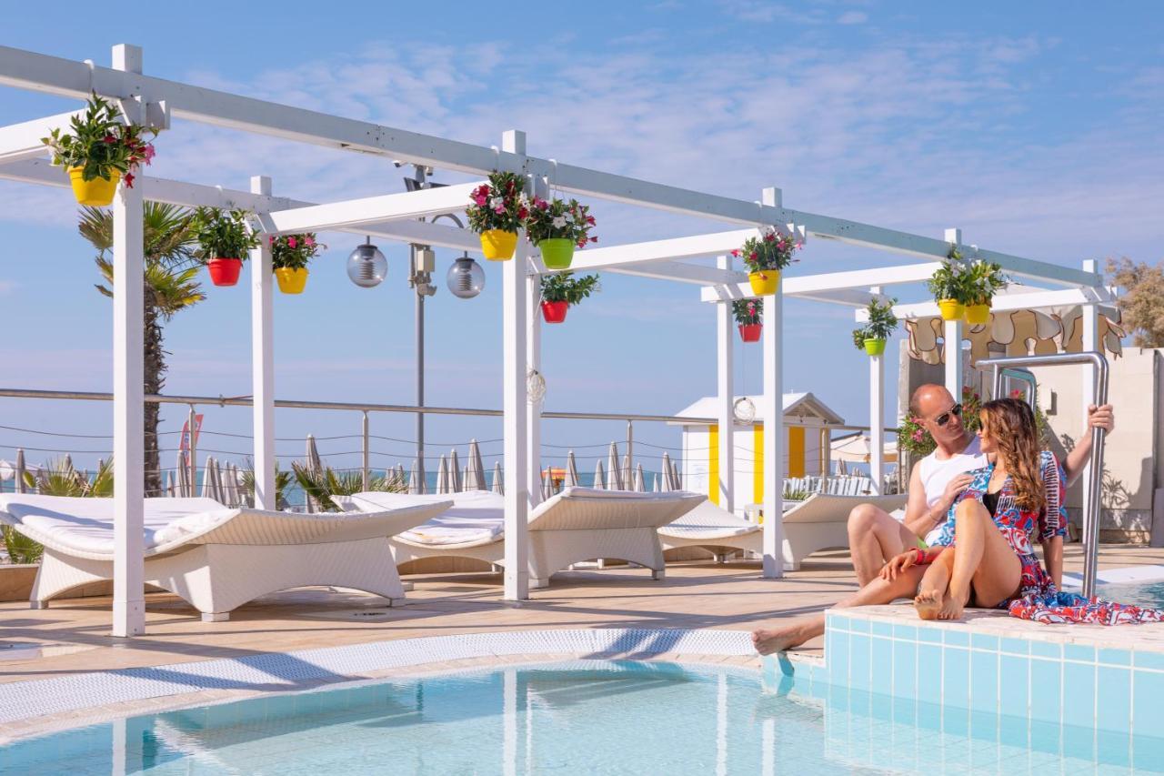 Hotel Nettuno Lido di Jesolo Esterno foto
