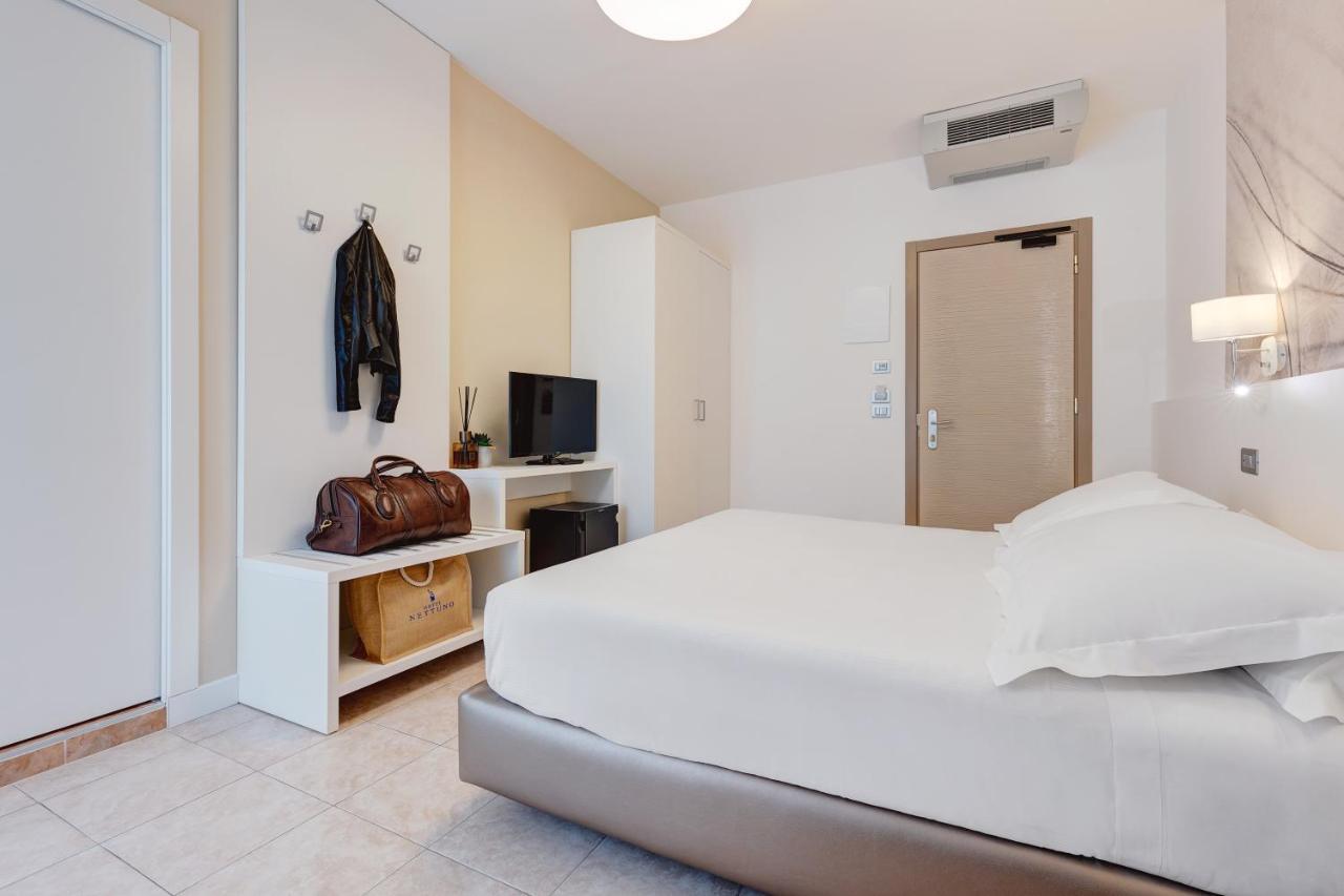 Hotel Nettuno Lido di Jesolo Esterno foto