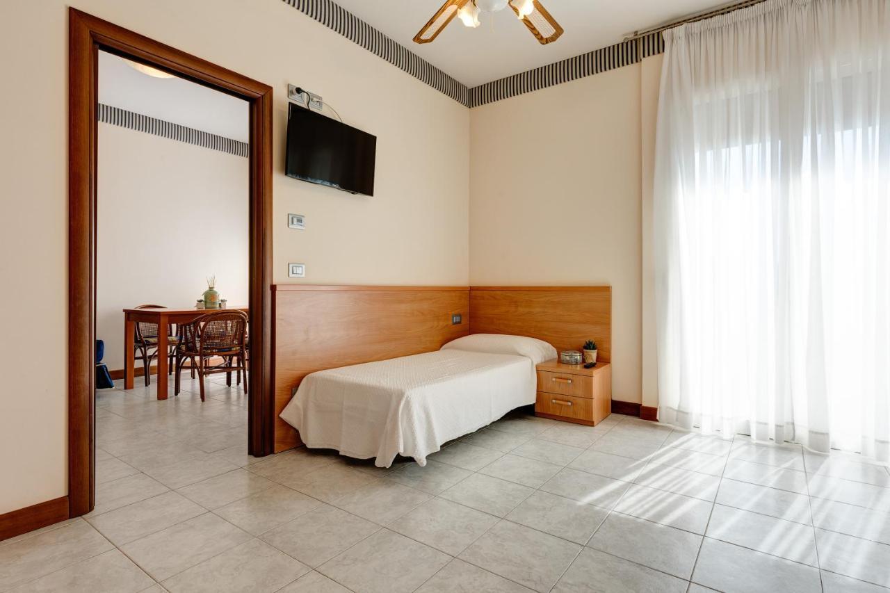 Hotel Nettuno Lido di Jesolo Esterno foto