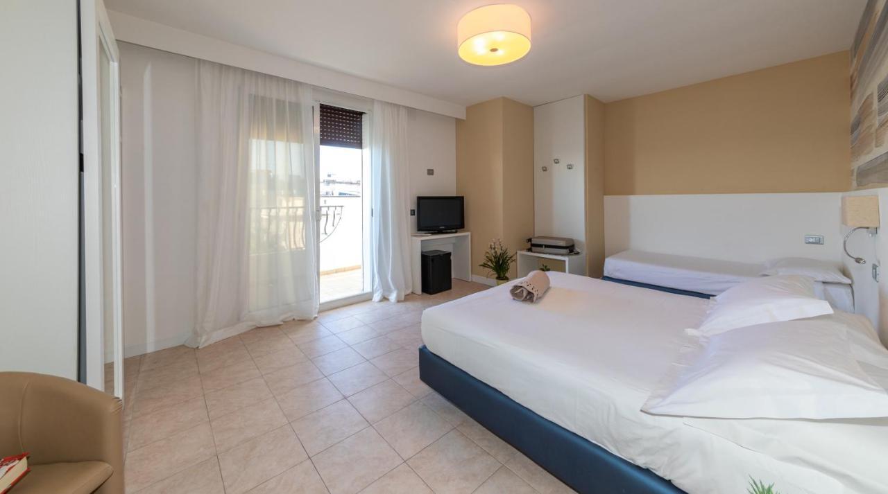 Hotel Nettuno Lido di Jesolo Esterno foto
