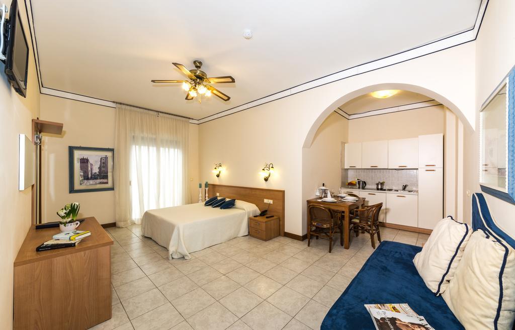 Hotel Nettuno Lido di Jesolo Camera foto