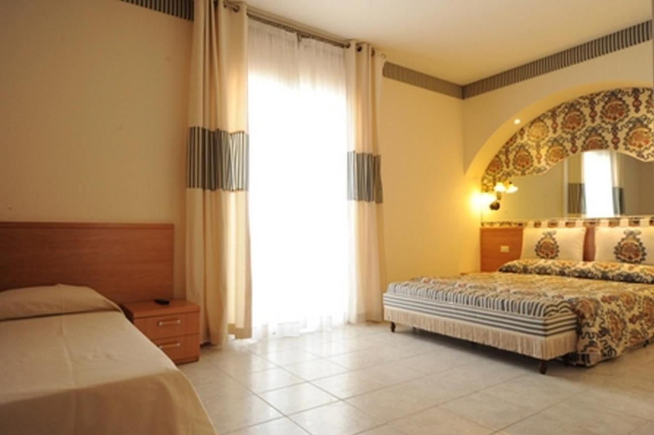 Hotel Nettuno Lido di Jesolo Esterno foto